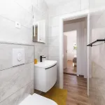 Gorgeous In Okrug Donji Апартаменты
